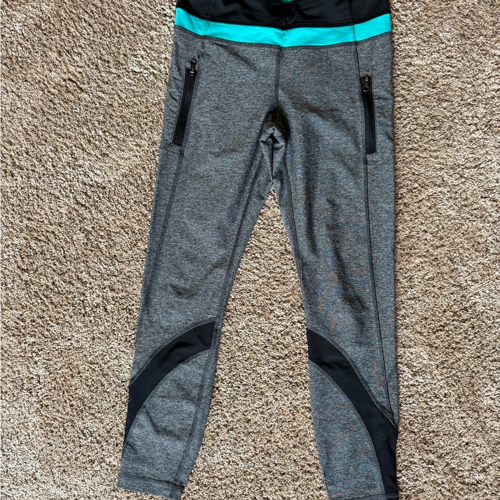 Womens Gray and Black Leggings